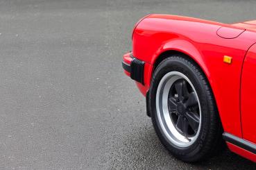 Porsche 911 classic en extérieur