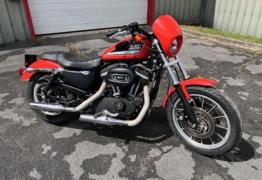 HARLEY SPORTER 883 R